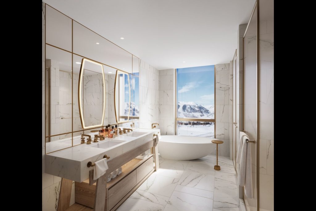 c7_primary_bathroom_819_796